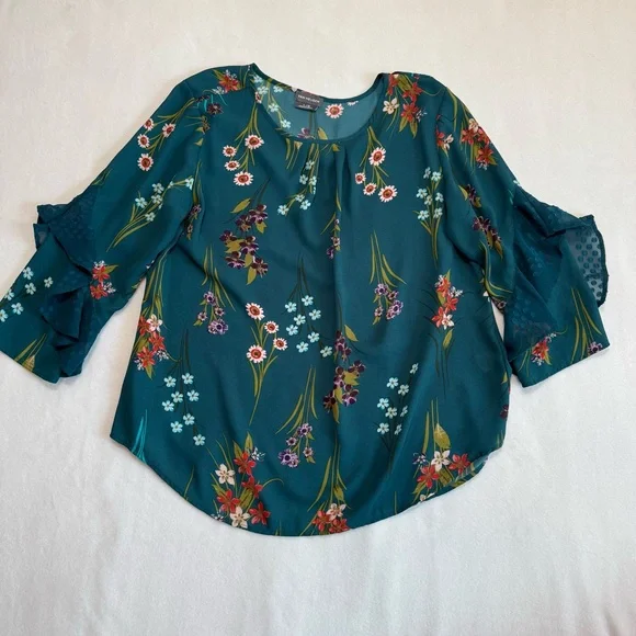 4pc set Van Heusen Women's Tops - Floral and Solid in Blue, Green, Cream Size L - Picture 6 of 16